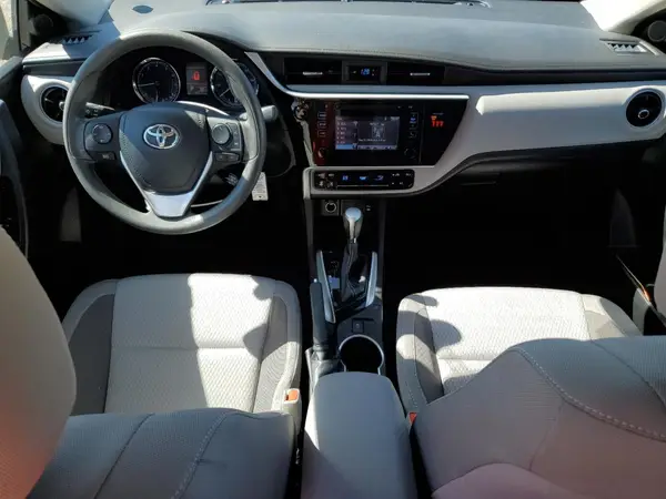 5YFBURHE4JP854367 2018 TOYOTA COROLLA - Image 8