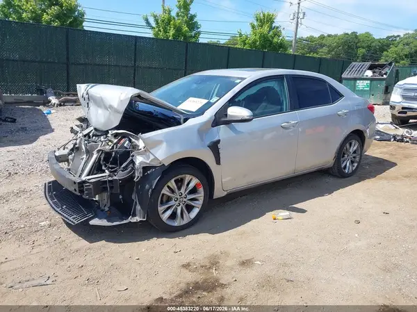 5YFBURHE4JP854370 2018 TOYOTA COROLLA - Image 2