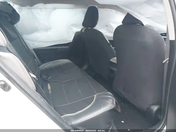 5YFBURHE4JP855647 2018 TOYOTA COROLLA - Image 8