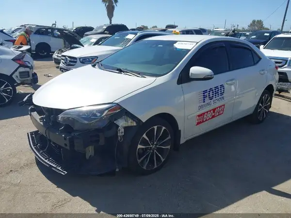 5YFBURHE4KP856993 2019 TOYOTA COROLLA - Image 2
