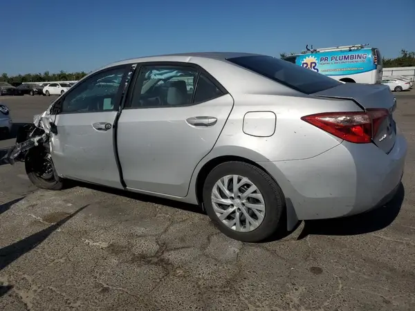 5YFBURHE4KP864334 2019 TOYOTA COROLLA - Image 2