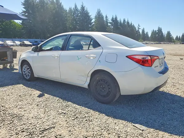 5YFBURHE4KP864530 2019 TOYOTA COROLLA - Image 2