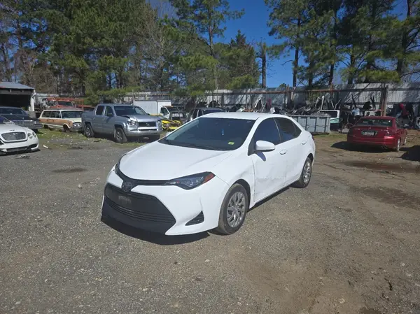 5YFBURHE4KP868898 2019 TOYOTA COROLLA - Image 2