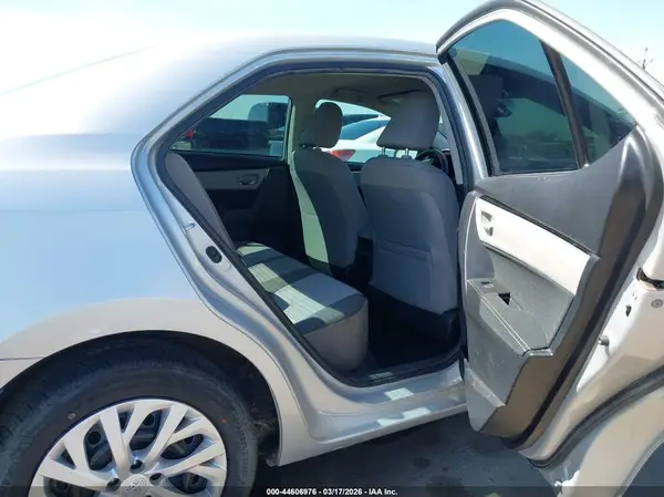 5YFBURHE4KP871283 2019 TOYOTA COROLLA - Image 8