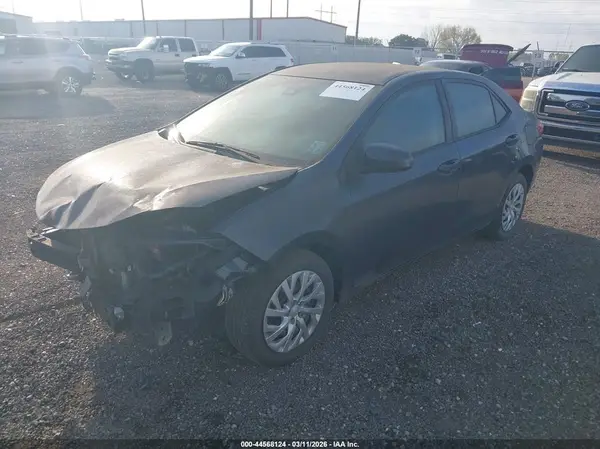 5YFBURHE4KP873583 2019 TOYOTA COROLLA - Image 2