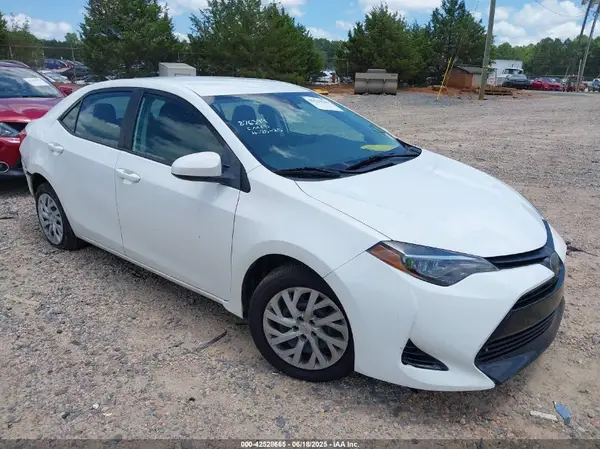 5YFBURHE4KP876399 2019 TOYOTA COROLLA - Image 1