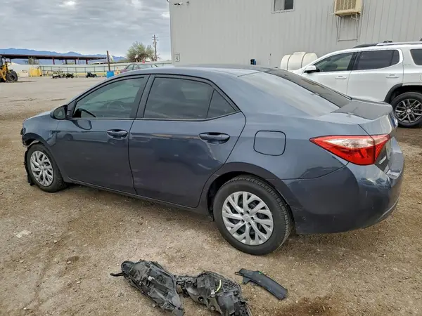 5YFBURHE4KP878797 2019 TOYOTA COROLLA - Image 2