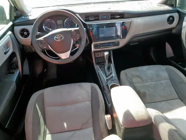5YFBURHE4KP886303 2019 TOYOTA COROLLA - Image 8