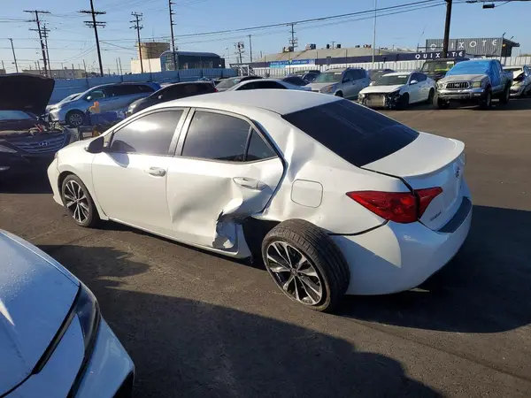 5YFBURHE4KP886480 2019 TOYOTA COROLLA - Image 2