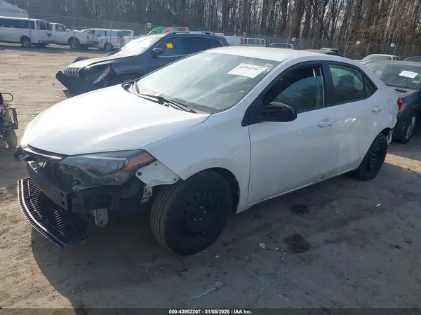 5YFBURHE4KP889251 2019 TOYOTA COROLLA - Image 2