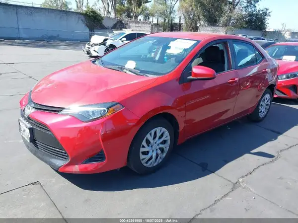 5YFBURHE4KP890593 2019 TOYOTA COROLLA - Image 2