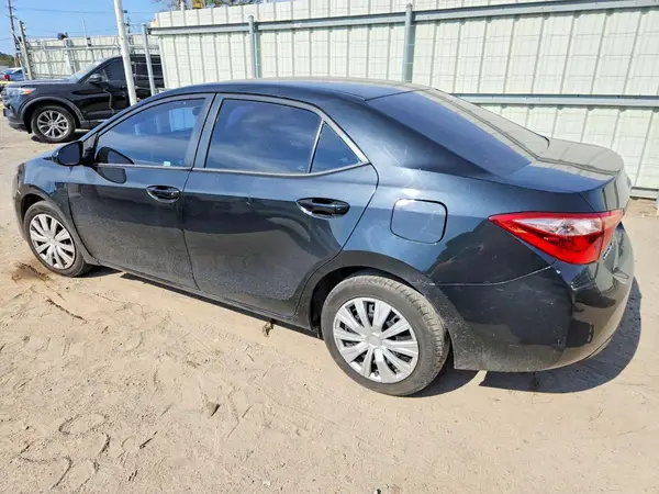 5YFBURHE4KP891775 2019 TOYOTA COROLLA - Image 2