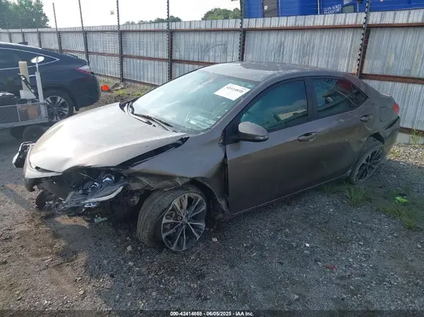 5YFBURHE4KP893543 2019 TOYOTA COROLLA - Image 2