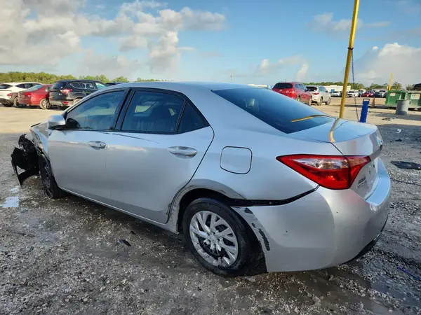 5YFBURHE4KP897544 2019 TOYOTA COROLLA - Image 2