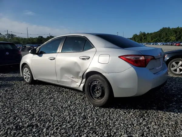 5YFBURHE4KP903553 2019 TOYOTA COROLLA - Image 2