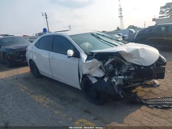 5YFBURHE4KP905500 2019 TOYOTA COROLLA - Image 1