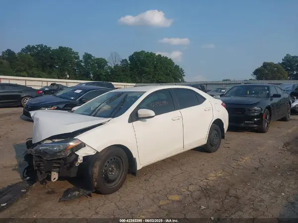 5YFBURHE4KP905500 2019 TOYOTA COROLLA - Image 2