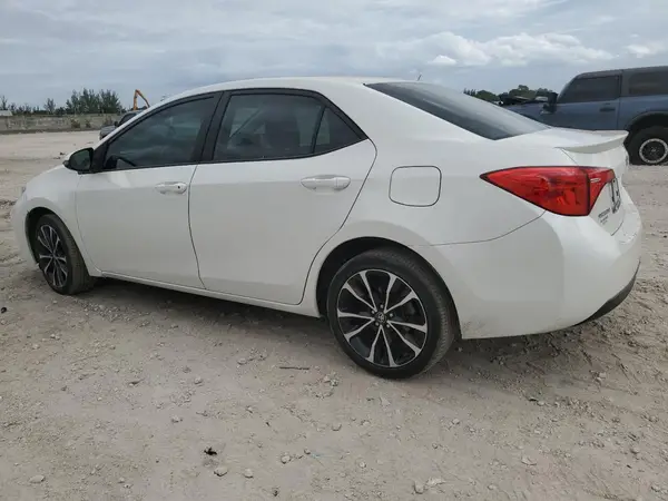 5YFBURHE4KP906985 2019 TOYOTA COROLLA - Image 2