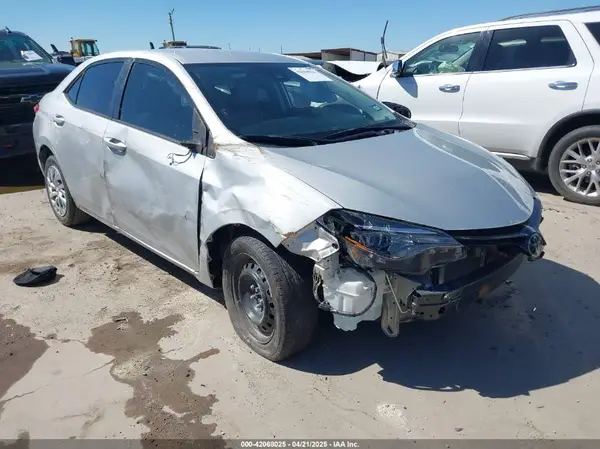 5YFBURHE4KP907117 2019 TOYOTA COROLLA - Image 1