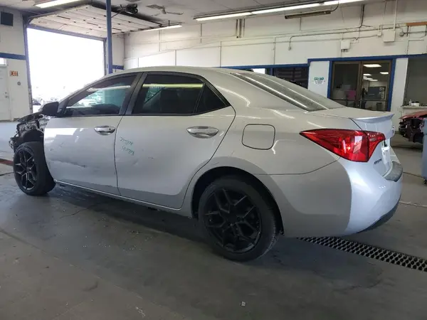 5YFBURHE4KP920286 2019 TOYOTA COROLLA - Image 2