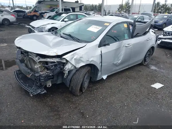 5YFBURHE4KP925097 2019 TOYOTA COROLLA - Image 2