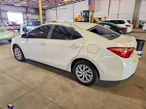 5YFBURHE4KP926136 2019 TOYOTA COROLLA - Image 2