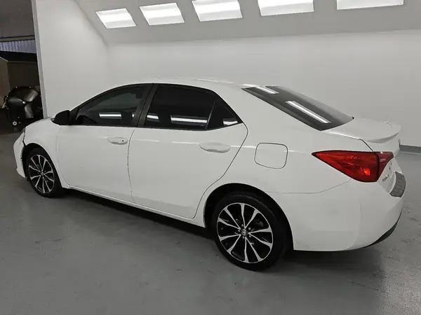 5YFBURHE4KP926332 2019 TOYOTA COROLLA - Image 2