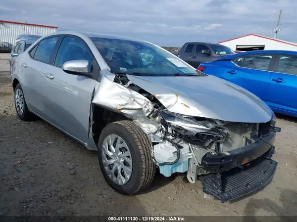 5YFBURHE4KP928789 2019 TOYOTA COROLLA - Image 1