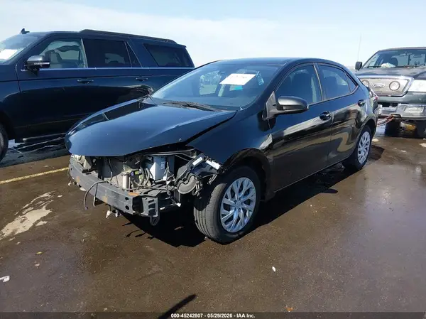 5YFBURHE4KP930624 2019 TOYOTA COROLLA - Image 2