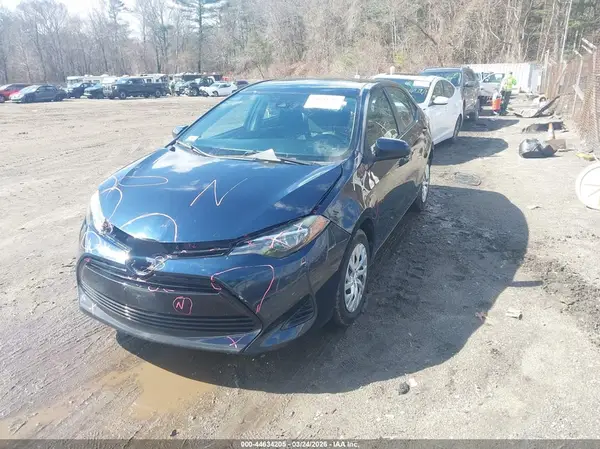 5YFBURHE4KP931062 2019 TOYOTA COROLLA - Image 2
