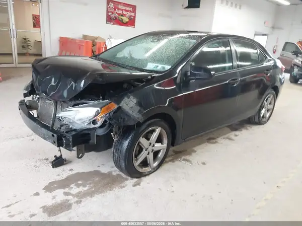 5YFBURHE4KP933121 2019 TOYOTA COROLLA - Image 2