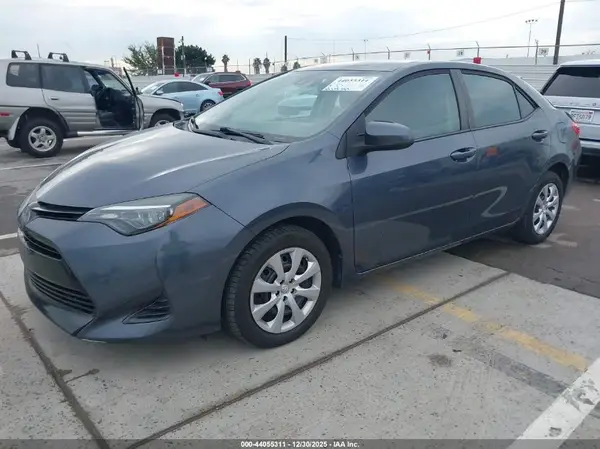 5YFBURHE4KP935760 2019 TOYOTA COROLLA - Image 2