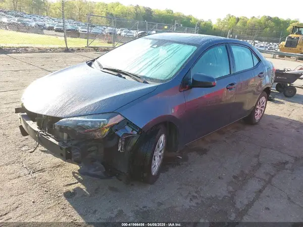 5YFBURHE4KP938142 2019 TOYOTA COROLLA - Image 2