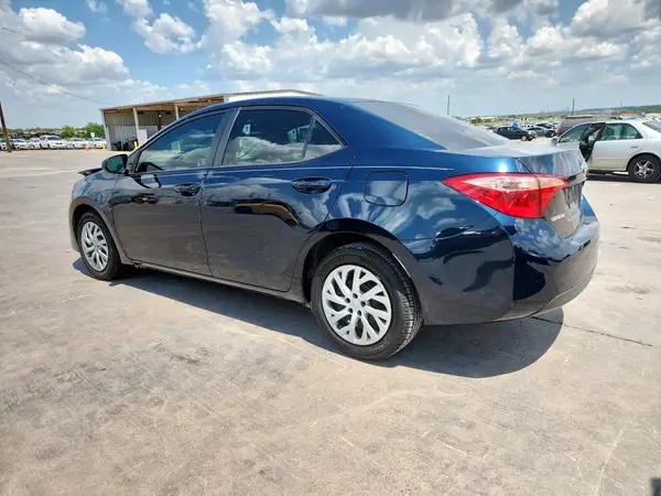 5YFBURHE4KP939520 2019 TOYOTA COROLLA - Image 2