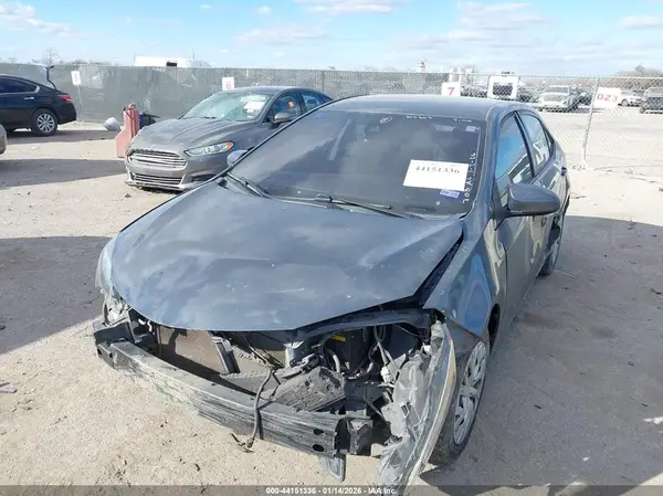 5YFBURHE4KP941431 2019 TOYOTA COROLLA - Image 2