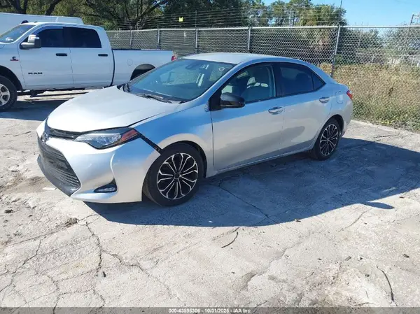 5YFBURHE4KP945236 2019 TOYOTA COROLLA - Image 2