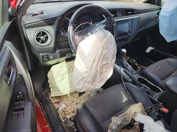 5YFBURHE4KP947911 2019 TOYOTA COROLLA - Image 8
