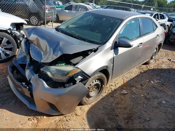 5YFBURHE5GP371544 2016 TOYOTA COROLLA - Image 2