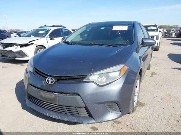 5YFBURHE5GP378137 2016 TOYOTA COROLLA - Image 2