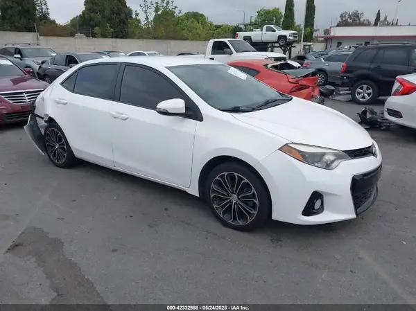 5YFBURHE5GP378218 2016 TOYOTA COROLLA - Image 1