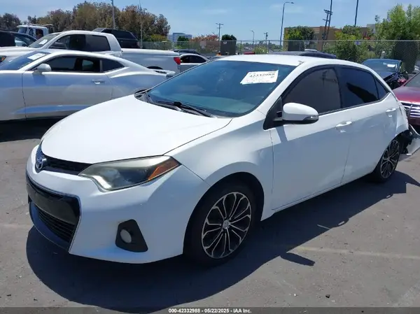 5YFBURHE5GP378218 2016 TOYOTA COROLLA - Image 2