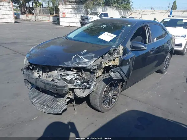 5YFBURHE5GP379269 2016 TOYOTA COROLLA - Image 2