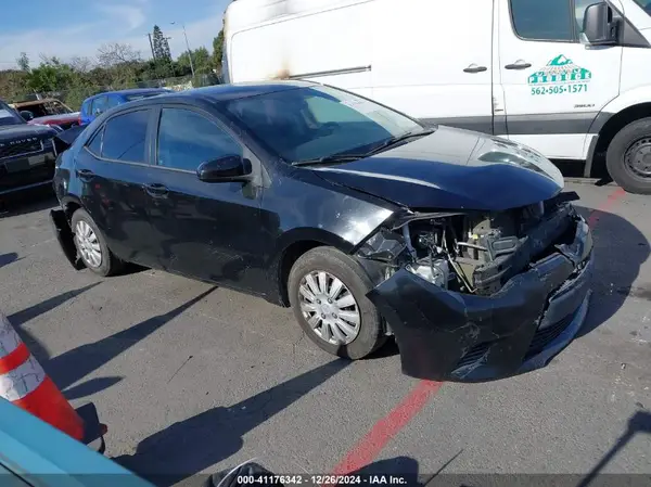 5YFBURHE5GP380213 2016 TOYOTA COROLLA - Image 1