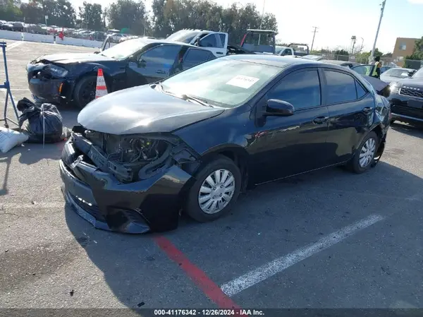 5YFBURHE5GP380213 2016 TOYOTA COROLLA - Image 2