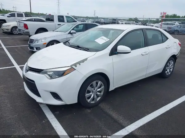 5YFBURHE5GP383242 2016 TOYOTA COROLLA - Image 2