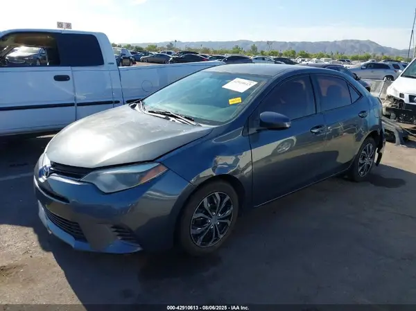 5YFBURHE5GP384455 2016 TOYOTA COROLLA - Image 2