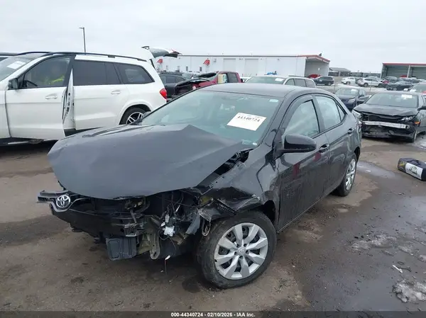 5YFBURHE5GP397738 2016 TOYOTA COROLLA - Image 2