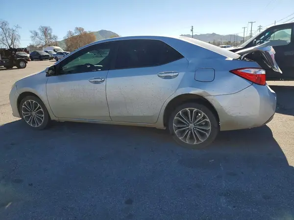 5YFBURHE5GP398338 2016 TOYOTA COROLLA - Image 2