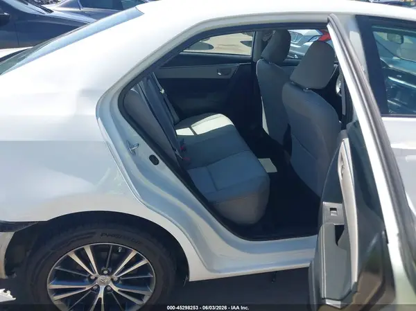 5YFBURHE5GP400282 2016 TOYOTA COROLLA - Image 8