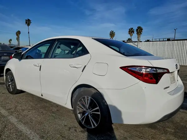 5YFBURHE5GP404011 2016 TOYOTA COROLLA - Image 2